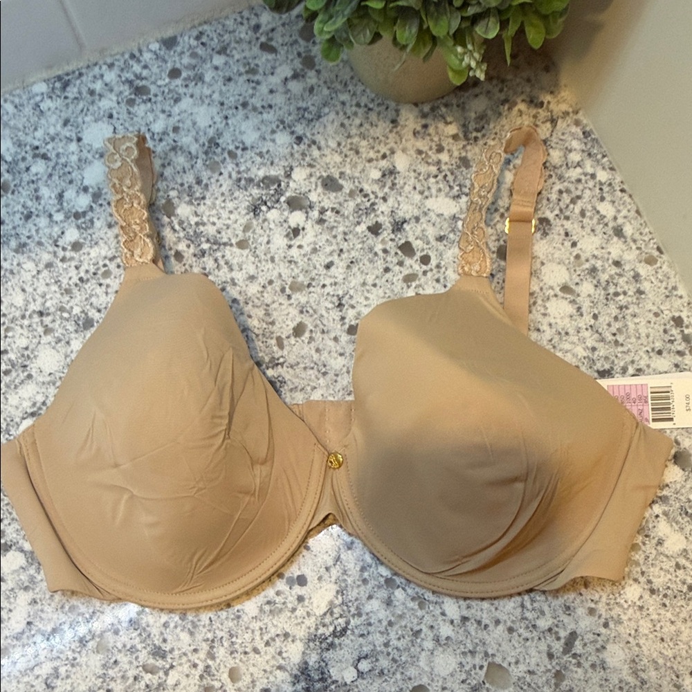 Natori Beige Lace Accent Bra